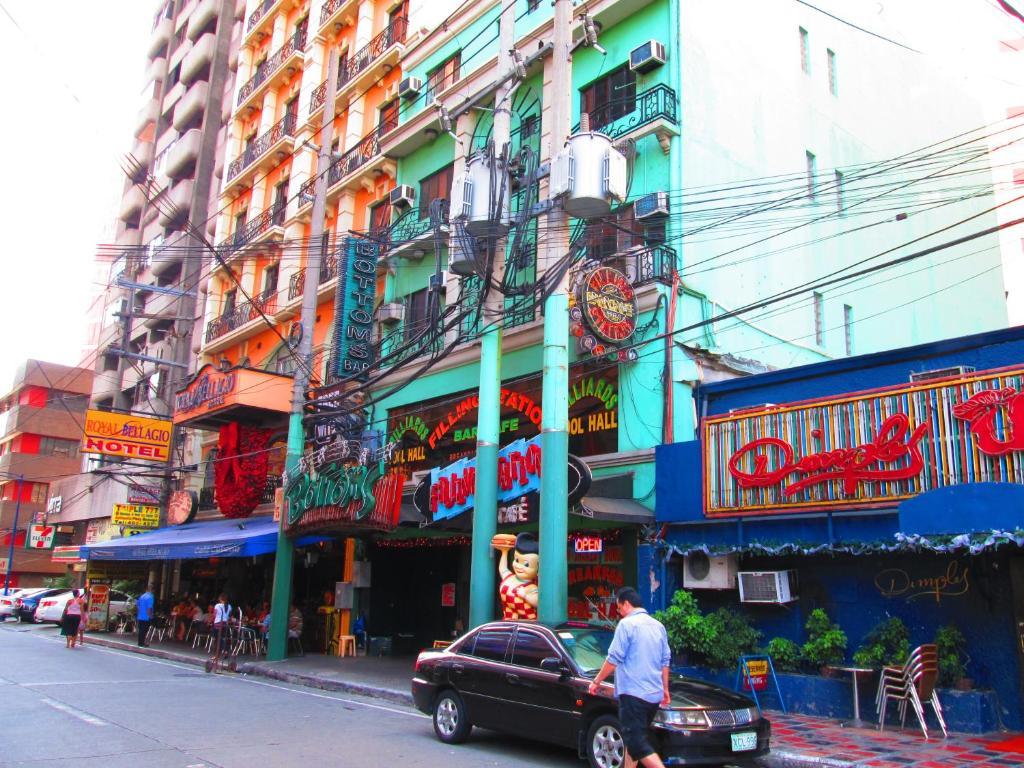 Mnl Boutique Hostel Makati City Esterno foto