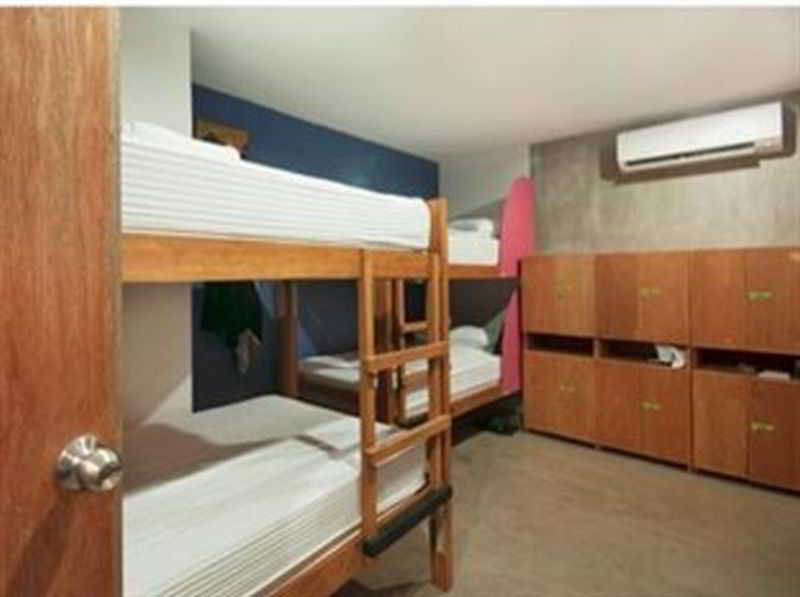 Mnl Boutique Hostel Makati City Esterno foto