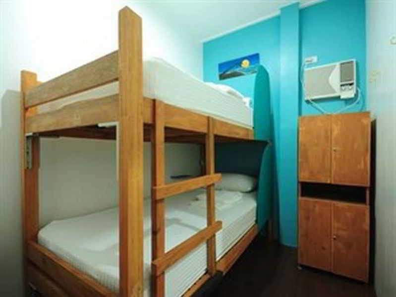 Mnl Boutique Hostel Makati City Esterno foto