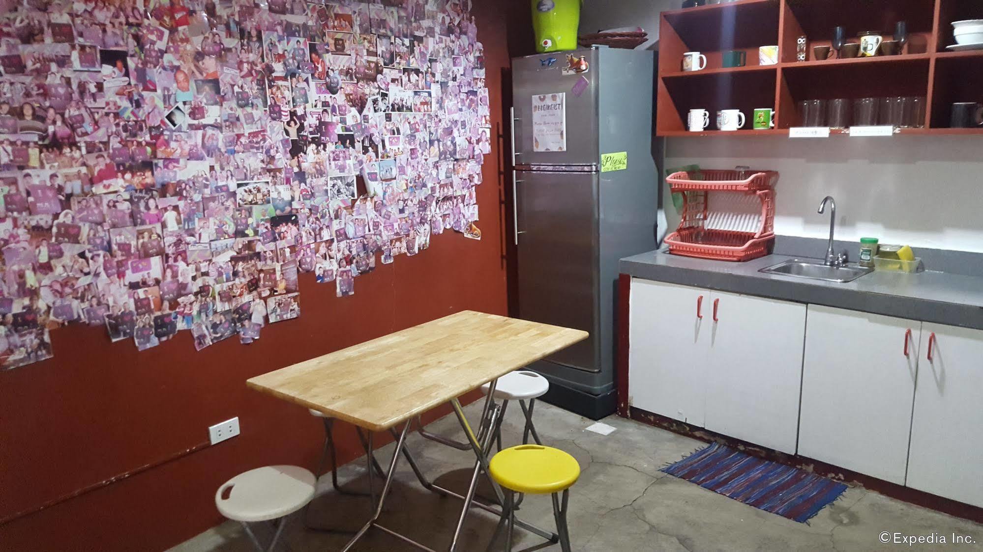 Mnl Boutique Hostel Makati City Esterno foto