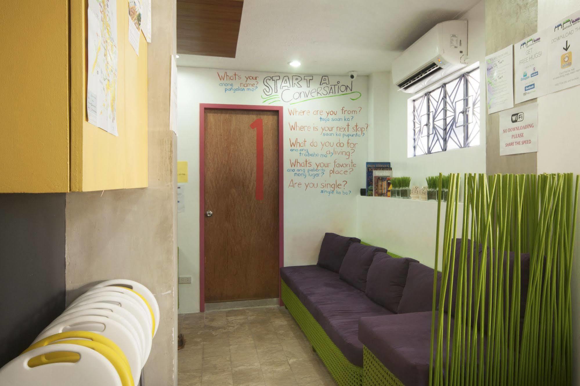 Mnl Boutique Hostel Makati City Esterno foto