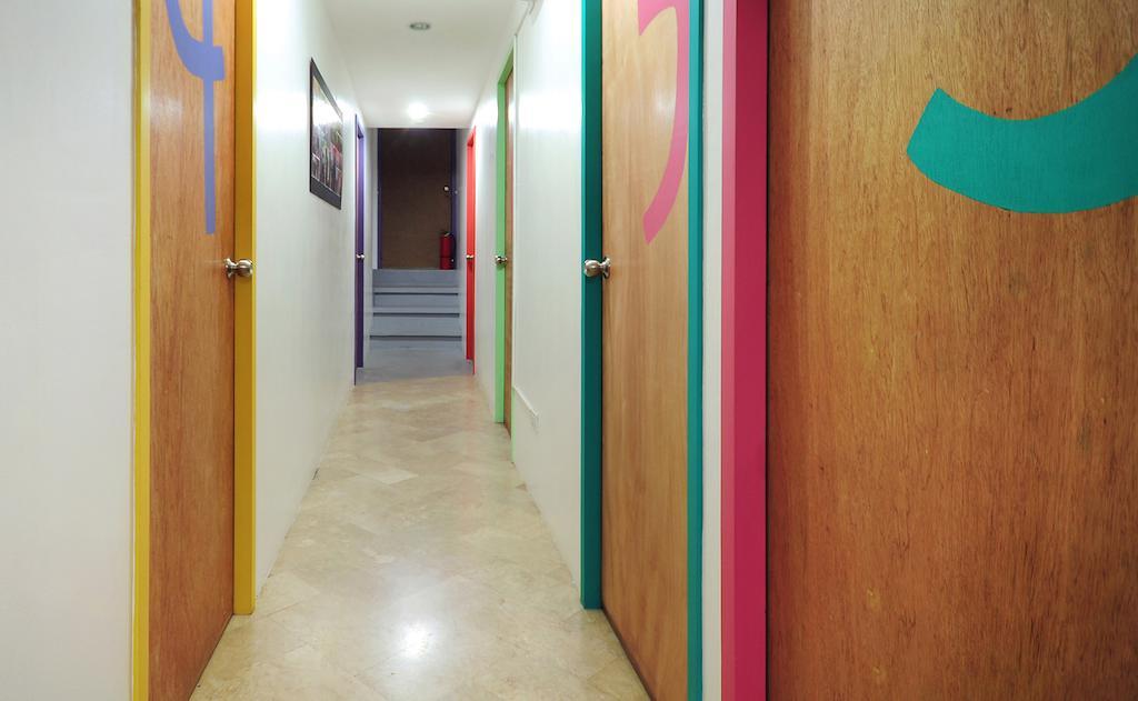 Mnl Boutique Hostel Makati City Esterno foto