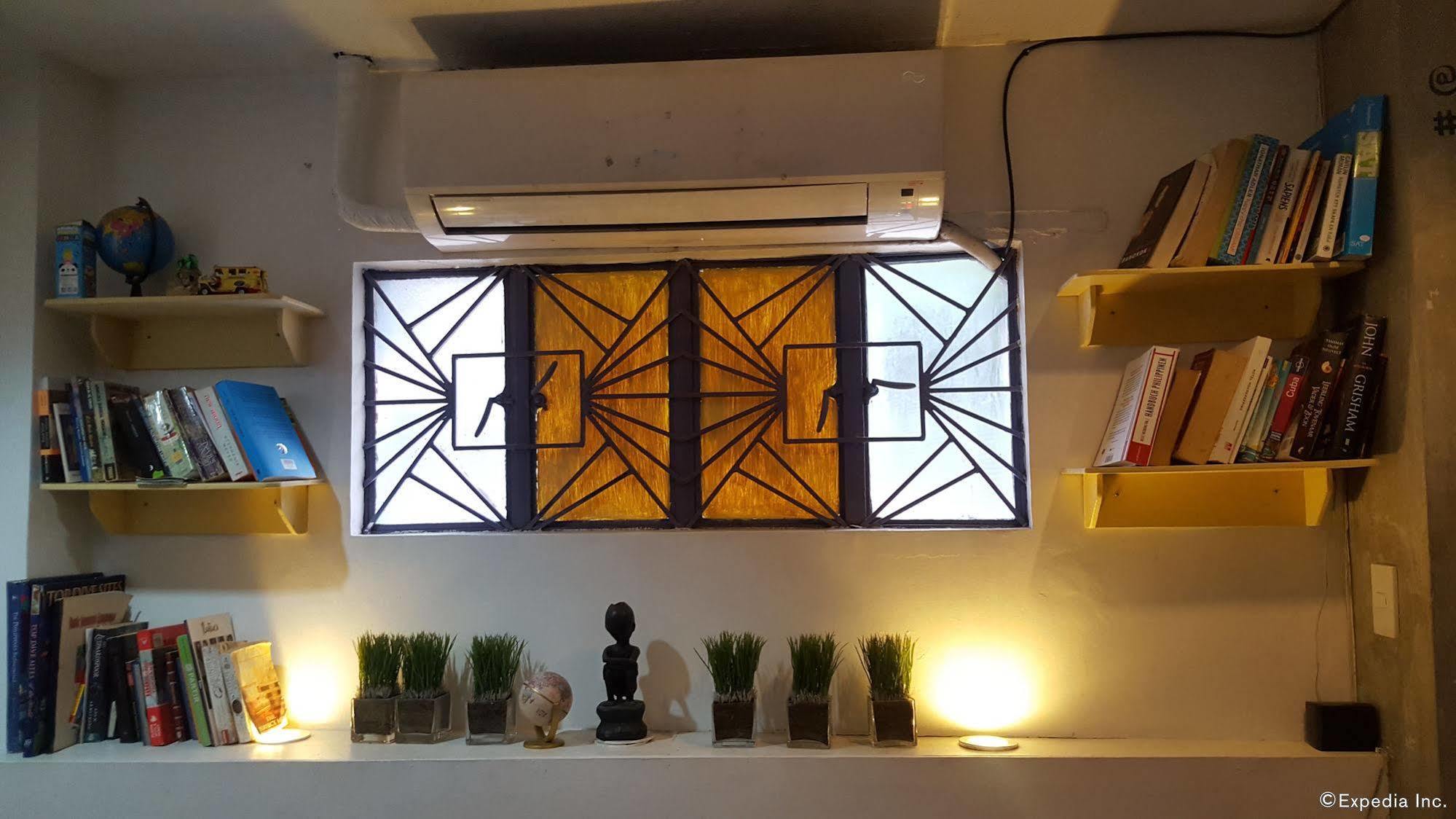 Mnl Boutique Hostel Makati City Esterno foto